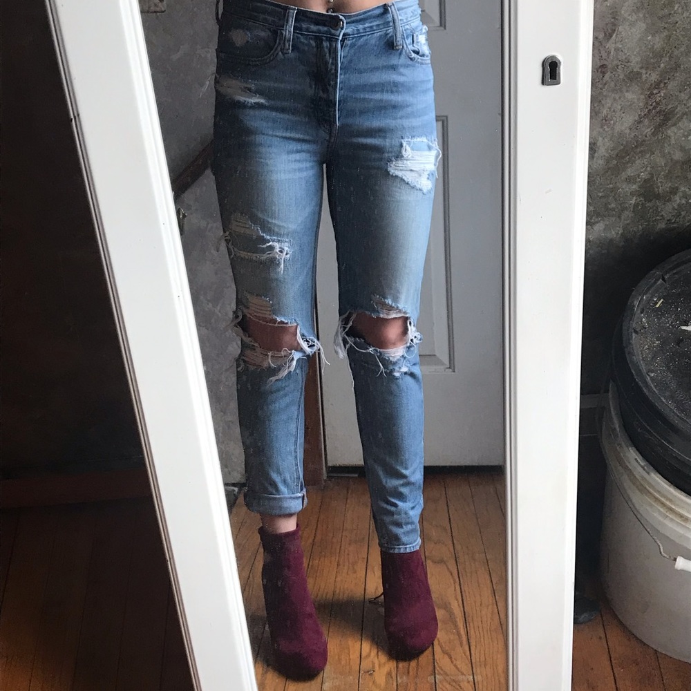 American Eagle Vintage Hi-Rise Tomgirl Jeans